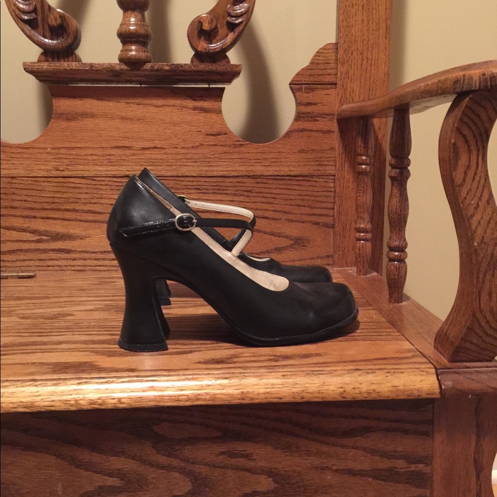 Leather Mary Janes by The brand Unlisted!